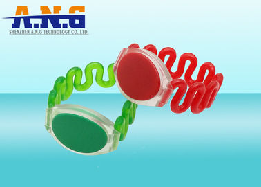 125KHz TK4100 EM4200 Waterproof PVC Rfid Wristbands For Leisure Clubs