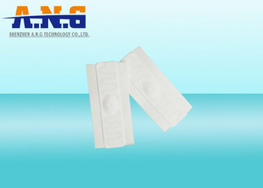 Smart Impinj 4QT Fabric Woven Rfid Laundry Tag For Apparel Garment Tracking