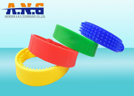 Long Range up to 8 Meters Waterproof Soft RFID UHF Silicone Wristband
