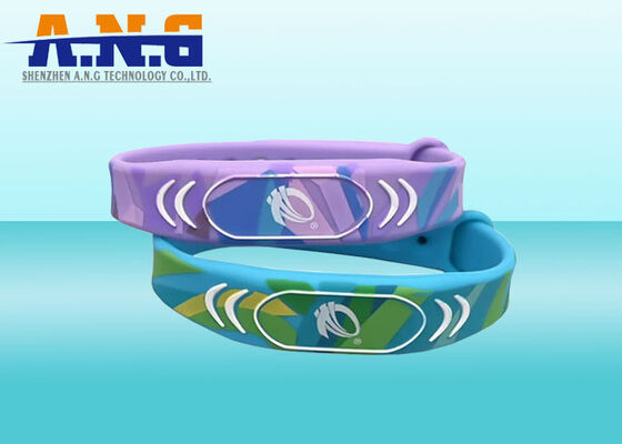 Brazalete RFID de silicona suave y amigable para la piel para control de acceso a SPA o eventos